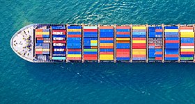 Πόλεμος στο Ιράν: Χιλιάδες μεταχειρισμένα αυτοκίνητα έχουν «κολλήσει» σε λιμάνια της Ασίας