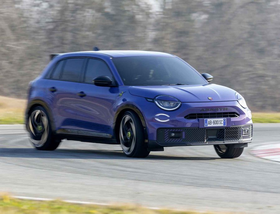 Abarth: Επιστρέφει στα θερμικά μοντέλα με μια «καυτή» έκδοση του Grande Panda