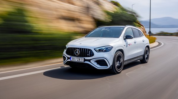Η Mercedes GLA αλλάζει επίπεδο: Κορυφαίες τεχνολογίες και πλήρης γκάμα κινητήρων