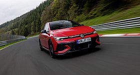 Volkswagen: Ανακοινώθηκε η τιμή του ισχυρότερου Golf GTI όλων των εποχών