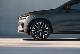 Volvo XC60: Έτσι θα μοιάζει το ανανεωμένο best seller D-SUV (photos)