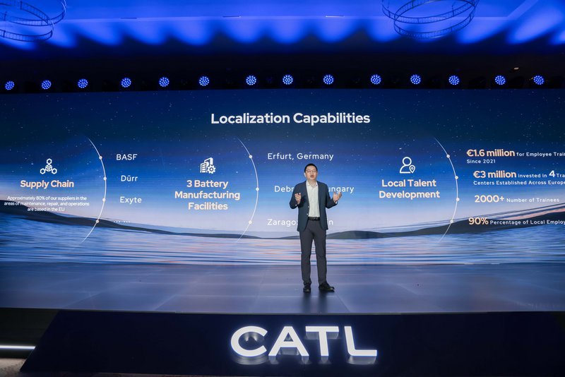 Tan Libin, CCO και SVP της CATL παρουσιάζει τη νέα μπαταρία στην IAA Mobility Tan Libin, CCO και SVP της CATL παρουσιάζει τη νέα μπαταρία στην IAA Mobility