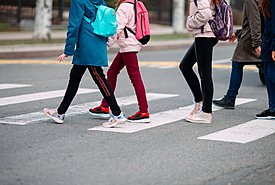 Σε ποια πόλη αλλάζουν οι διαβάσεις πεζών και γίνονται «έξυπνες» (video) Σε ποια πόλη αλλάζουν οι διαβάσεις πεζών και γίνονται «έξυπνες» (video)