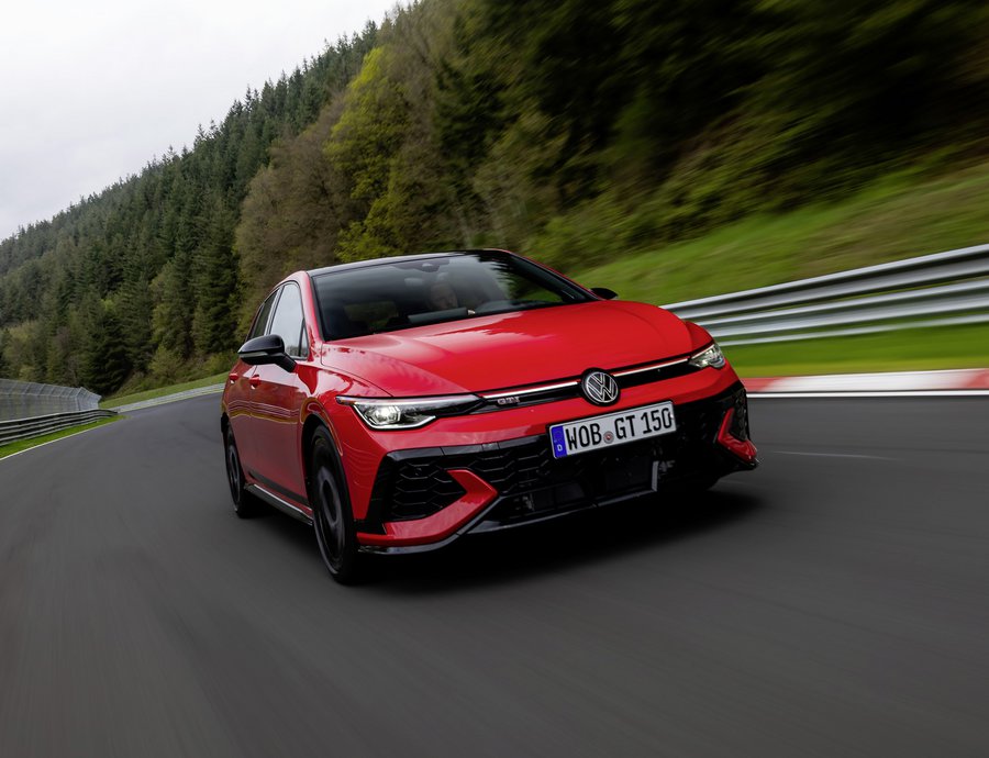 Στην Ελλάδα το ισχυρότερο Volkswagen Golf GTI όλων των εποχών (photos)