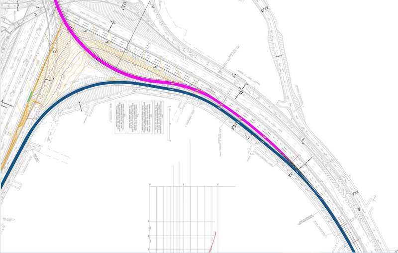Η πρόταση του Υπουργείου Υποδομών και Μεταφορών για τη νέα χάραξη στον Κόμβο Μεταμόρφωσης: Με μωβ χρώμα το ρεύμα εισόδου της Αττικής Οδού από Ελευσίνα, που θα βγαίνει στην Αθηνών - Λαμίας περίπου 150 μέτρα πριν από το ρεύμα εισόδου από Αεροδρόμιο (μπλε χρώμα).