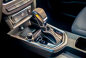 Τα 5 σημάδια που δείχνουν ότι το αυτόματο κιβώτιο ταχυτήτων «πεθαίνει» (video)