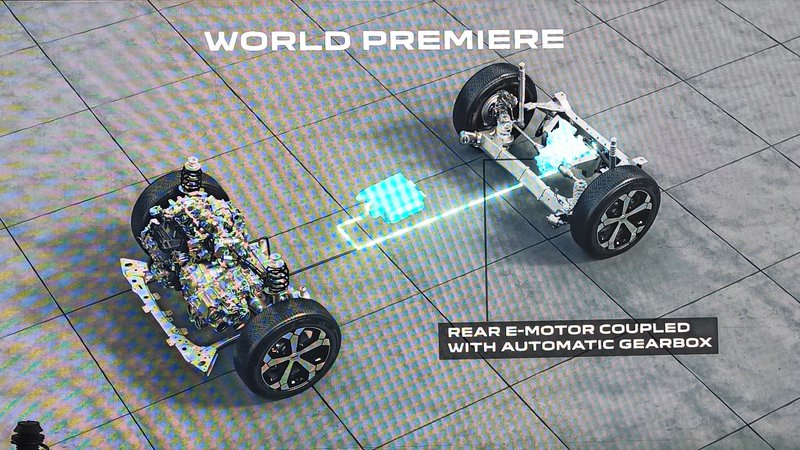 Σχέδιο της τεχνολογίας Hybrid-G της Dacia από την επίσημη παρουσίαση στο Παρίσι τον περασμένο Οκτώβριο