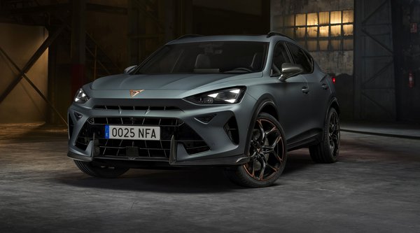 Cupra Formentor VZ5: Στην Ελλάδα ο «πύραυλος» με τον πεντακύλινδρο κινητήρα (τιμή)