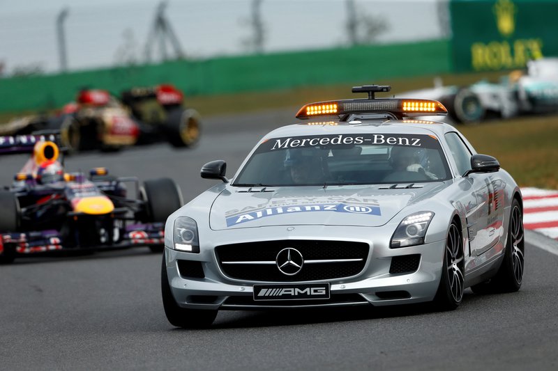 Η Mercedes-Benz SLS AMG σε χρέη Αυτοκίνητου Ασφαλείας. Η Mercedes-Benz SLS AMG σε χρέη Αυτοκίνητου Ασφαλείας.