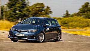 «Βαφτίσια» που εξελίχθηκαν σε φιάσκο - Όταν η Toyota Corolla έγινε Auris και το Hyundai Tucson ix35 «Βαφτίσια» που εξελίχθηκαν σε φιάσκο - Όταν η Toyota Corolla έγινε Auris και το Hyundai Tucson ix35