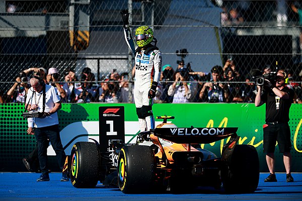 F1: Οι βαθμολογίες μετά τον αγώνα στο Μεξικό - Πέρασε στην κορυφή ο Norris  F1: Οι βαθμολογίες μετά τον αγώνα στο Μεξικό - Πέρασε στην κορυφή ο Norris