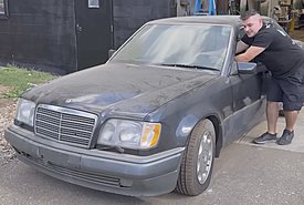 Mercedes-Benz 500 E: Το «τέλειο» sedan πλένεται για πρώτη φορά μετά από 20 χρόνια (video) Mercedes-Benz 500 E: Το «τέλειο» sedan πλένεται για πρώτη φορά μετά από 20 χρόνια (video)