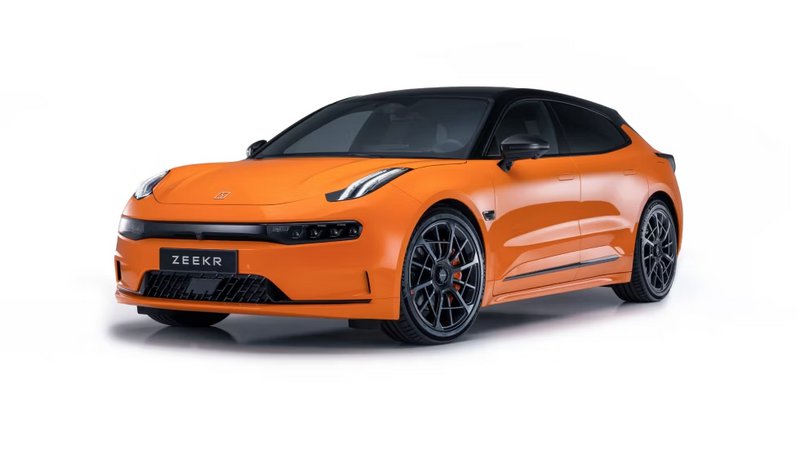 Σχεδιαστικές αναφορές από το κορυφαίο 001 FR διαθέτει στο αμάξωμά του το 001 Sport Edition, για το οποίο πήραμε μια γεύση για τις κορυφαίες επιδόσεις του σε πίστα. Σχεδιαστικές αναφορές από το κορυφαίο 001 FR διαθέτει στο αμάξωμά του το 001 Sport Edition, για το οποίο πήραμε μια γεύση για τις κορυφαίες επιδόσεις του σε πίστα.