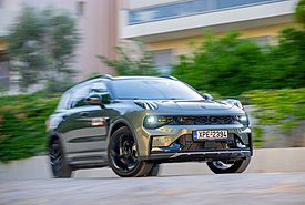 Δοκιμάζουμε το ανανεωμένο Lynk&Co 01 276PS PHEV με τις hot επιδόσεις