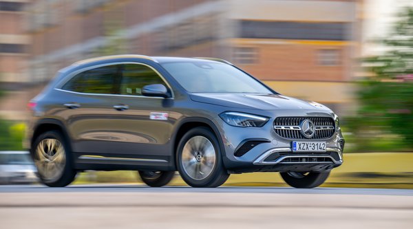 Η Mercedes GLA 200 τώρα με έκπτωση 3.500€ - Δείτε τη νέα τιμή της