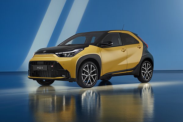 Νέο Toyota Aygo X: Οι τιμές και οι εκδόσεις του πρώτου Hybrid SUV πόλης (πίνακας)