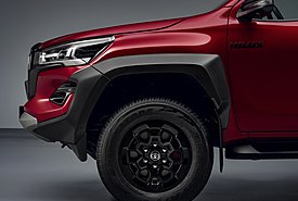 Πρώτη αποκάλυψη για την 9η γενιά του Toyota Hilux - Πότε παρουσιάζεται (photo-video)