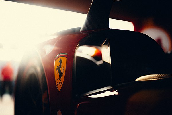 Ferrari: Ελληνική εταιρεία χορηγός στη Scuderia - Μπήκαν τα αυτοκόλλητα στα αγωνιστικά (photos)