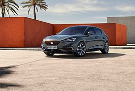 Το Seat Leon αλλάζει και γίνεται υβριδικό - Πότε θα έρθουν οι αναβαθμίσεις