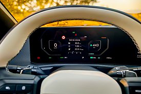 Ηλεκτρικό αυτοκίνητο: Τι συμβαίνει όταν η μπαταρία πέσει στο 0% (video)