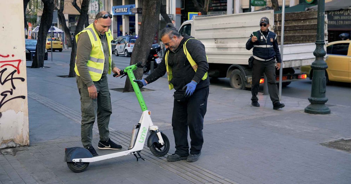 Χρυσοχοΐδης για ηλεκτρικά πατίνια: «Δεν θα έπρεπε να υπάρχουν» - Έρχεται νομοθετική ρύθμιση