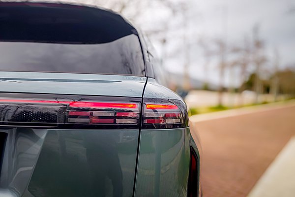 Άνετο PHEV D-SUV με 1.200 km συνδυαστικής αυτονομίας, διαθέσιμο από 33.490€ - Δείτε ποιο είναι