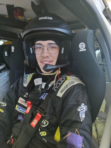 O 21χρονος Βέλγος Tom Heindrichs, οδηγός του ADAC Opel Rally Junior Team και αδελφός του Thierry Neuville.