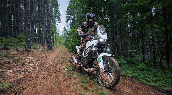 Kawasaki KLE 500 2026 – Πρώτες πληροφορίες για τιμή