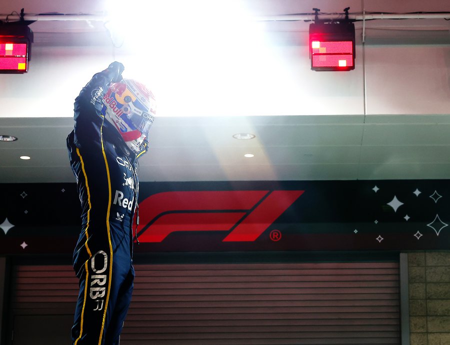 F1: Πώς μπορεί να στεφθεί πρωταθλητής ο Verstappen μετά τον διπλό αποκλεισμό των McLaren