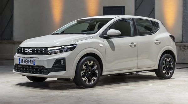 Dacia Sandero Hybrid 155: Το ευρωπαϊκό best-seller αποκτά υβριδική έκδοση