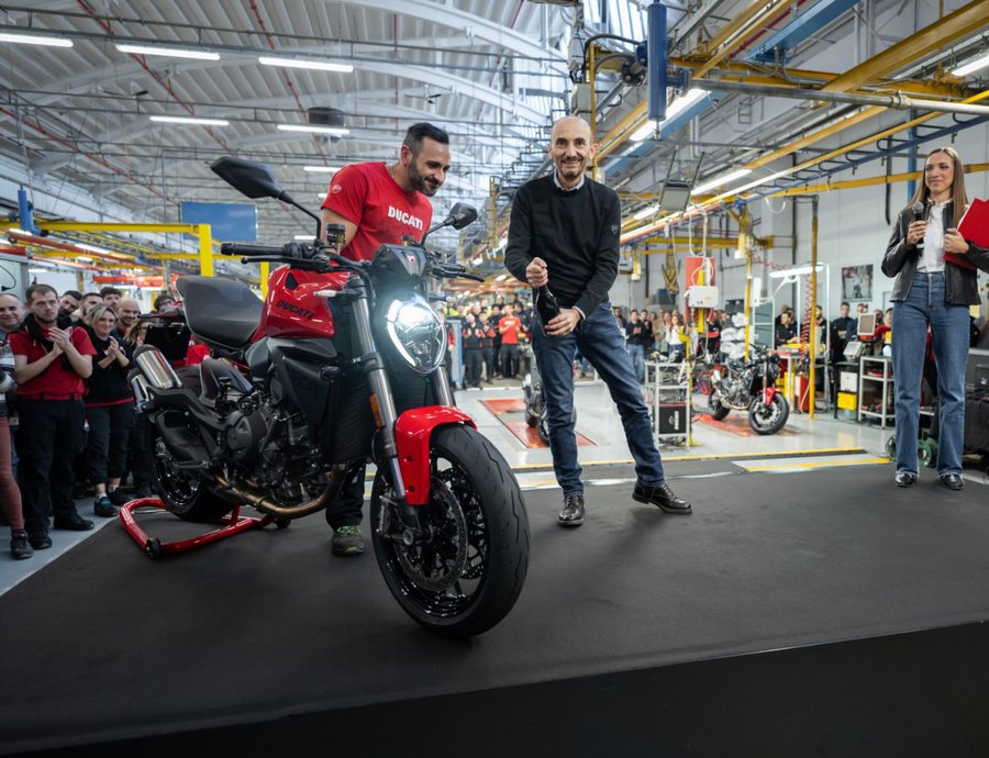 Ducati Monster 2026 - Ξεκινά η παραγωγή του