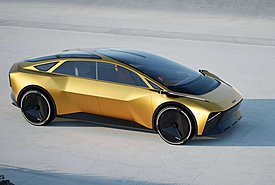 Η Kia γιορτάζει 80 χρόνια ιστορίας με ένα εντυπωσιακό 4θυρο GT (photos)