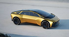 Η Kia γιορτάζει 80 χρόνια ιστορίας με ένα εντυπωσιακό 4θυρο GT (photos)