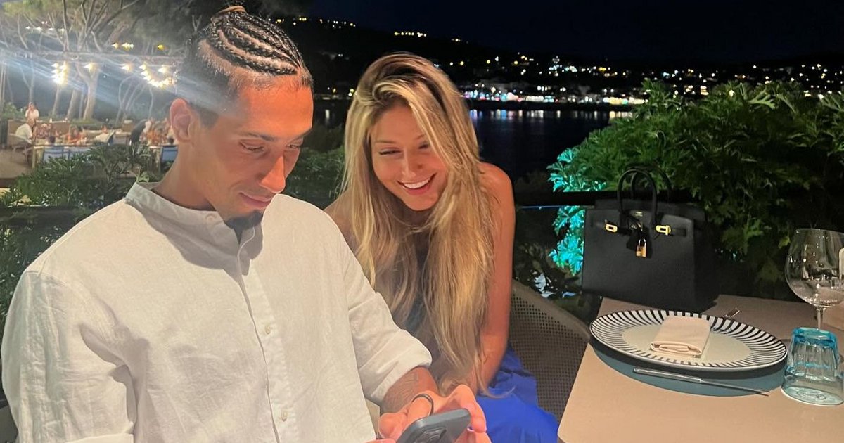 Μπαρτσελόνα: O Ραφίνια έλαβε δώρο από τη σύζυγό του ένα FIAT που κοστίζει 100.000 ευρώ (video)  