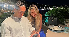 Μπαρτσελόνα: O Ραφίνια έλαβε δώρο από τη σύζυγό του ένα FIAT που κοστίζει 100.000 ευρώ (video)  