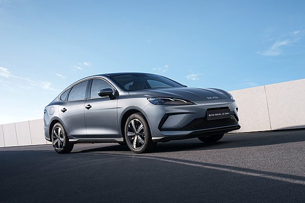 Στην Ελλάδα το νέο BYD SEAL 5 DM-i με τα 1.000 km συνδυαστικής αυτονομίας (τιμή)