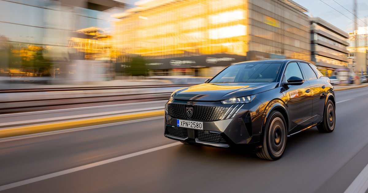 Δοκιμή:Peugeot E-3008 Dual Motor AWD 325PS - Άνετο, πανίσχυρο, τετρακίνητο και chic (video)