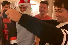 Charles Leclerc: Το ξεκαρδιστικό δώρο που του πήρε ο μηχανικός του (video)