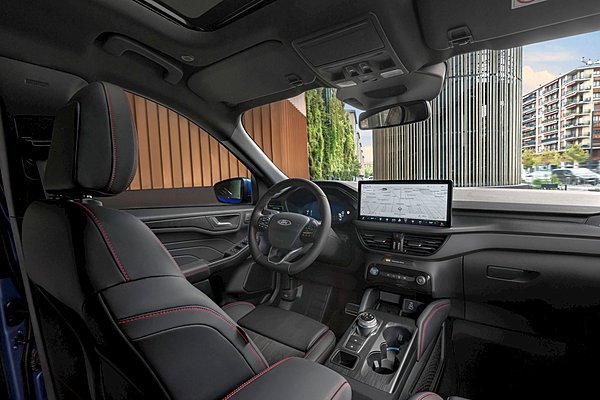 Μεγάλο υβριδικό SUV με κατανάλωση 5,3 L/100 km, μηδενικά τέλη και... τιμή όνειρο!