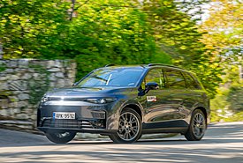 Leapmotor C10 REEV: Δοκιμάζουμε το έξυπνα υβριδικό SUV των 215 PS