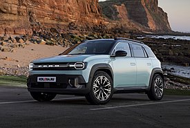 Το πρώτο μοντέλο της συνεργασίας Ford–Renault «αποκαλύπτεται» (photos)