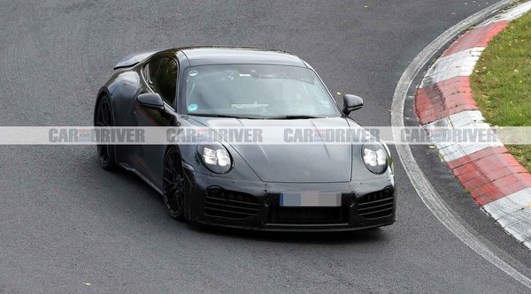 H Porsche ετοιμάζει νέα 911 Turbo - Οι δύο μεγάλες αλλαγές της (photos)
