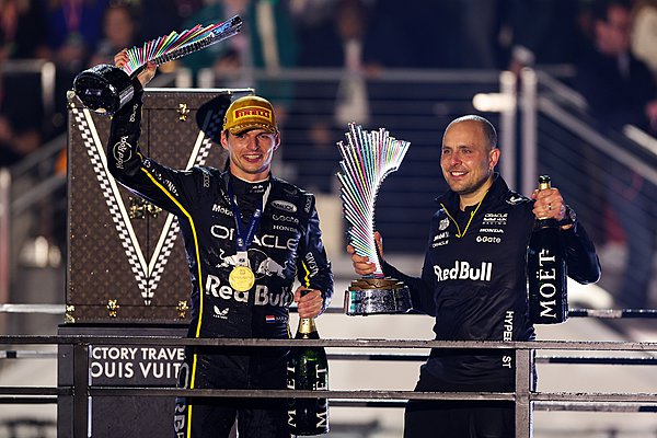 Gianpiero Lambiase: Ο μηχανικός του Verstappen μιλά με δύο ομάδες για διευθυντικό ρόλο - Τι σημαίνει αυτό για το μέλλον του Ολλανδού