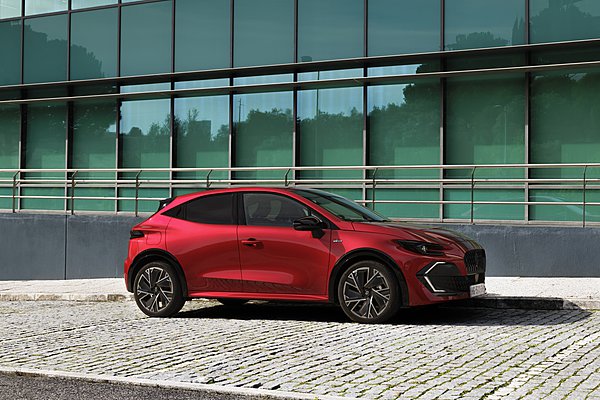 Renault: Ανακοινώθηκαν οι τιμές του νέου Clio στην Ελλάδα (πίνακας)