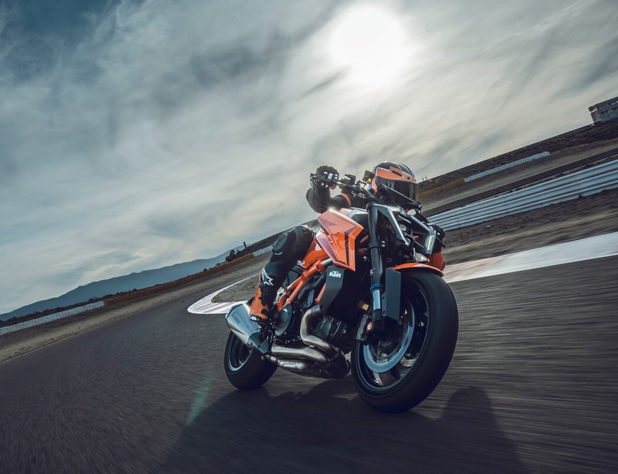 Η γκάμα KTM Duke 2026 είναι εδώ – Teaser για δύο νέα μοντέλα τον Απρίλιο