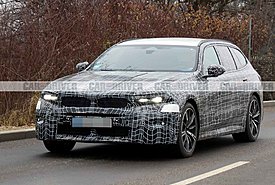 Η BMW αναβαθμίζει την Σειρά 5 Touring - Οι αλλαγές που θα έχει (photos)