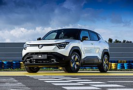 Στην Ελλάδα το ολοκαίνουργιο Suzuki e Vitara - Τιμές και εκδόσεις (πίνακας)