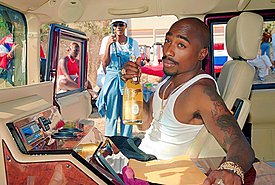 Στο «σφυρί» το Hummer του θρυλικού Tupac - Το αγόρασε λίγες εβδομάδες πριν δολοφονηθεί