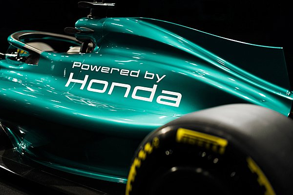 F1: Η Honda παραδέχεται ότι έχει μείνει πίσω με τον κινητήρα της