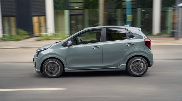 Το δημοφιλέστερο αυτοκίνητο πόλης της ελληνικής αγοράς για το 2025 (τιμές-εκδόσεις)